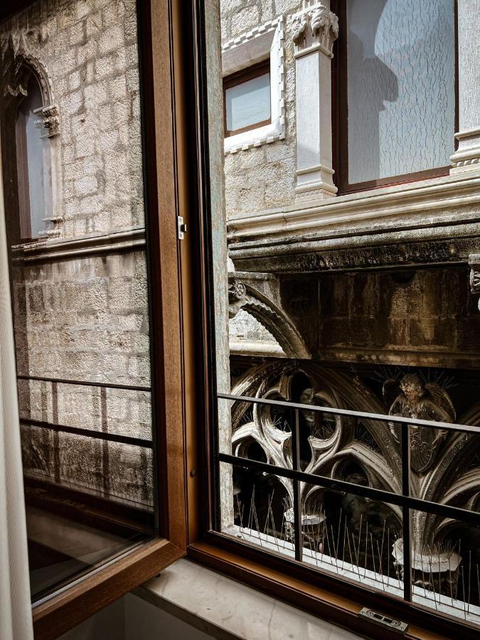 Borna And Franko Rooms Split City Centre Exterior photo