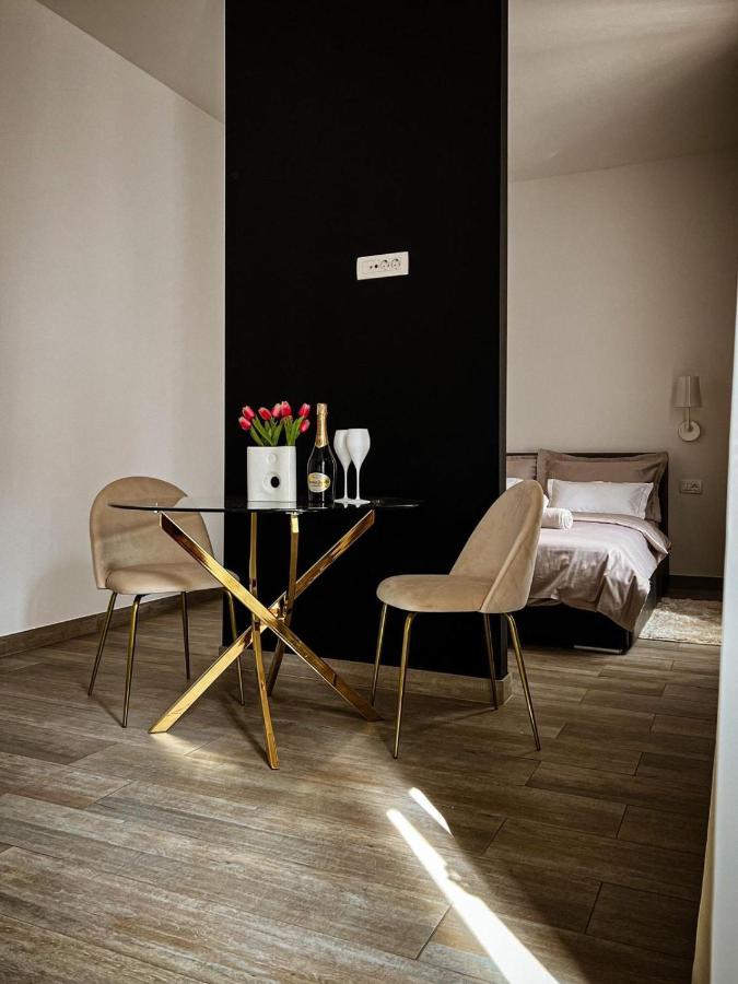 Borna And Franko Rooms Split City Centre Exterior photo
