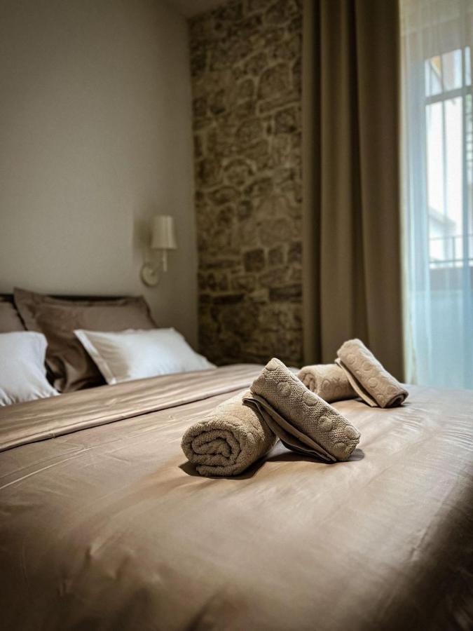 Borna And Franko Rooms Split City Centre Exterior photo