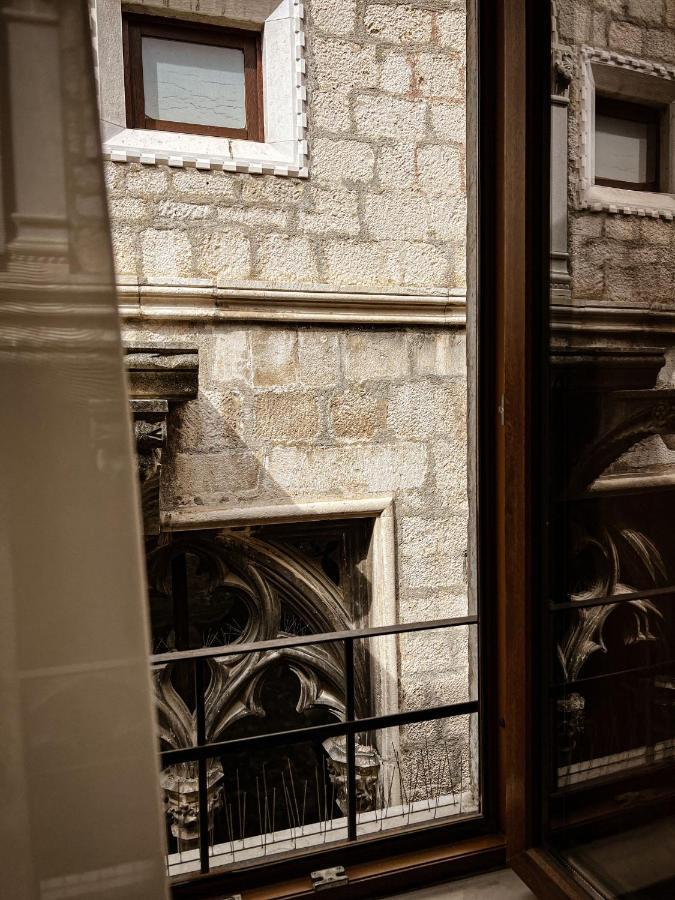 Borna And Franko Rooms Split City Centre Exterior photo
